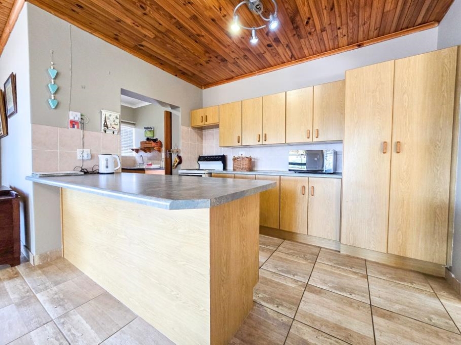 3 Bedroom Property for Sale in Stilbaai Wes Western Cape